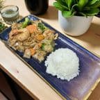 Best Pad Se-Ew Lunch Special in Costa Mesa, CA